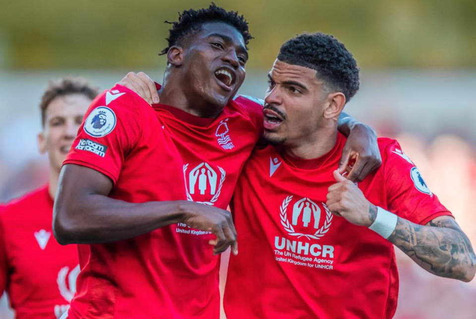 包含浓眉哥回归赛场，精彩发挥首场状态亮眼，阿森纳观众沸腾！的词条